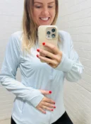 jaqueta esportiva azul clara
