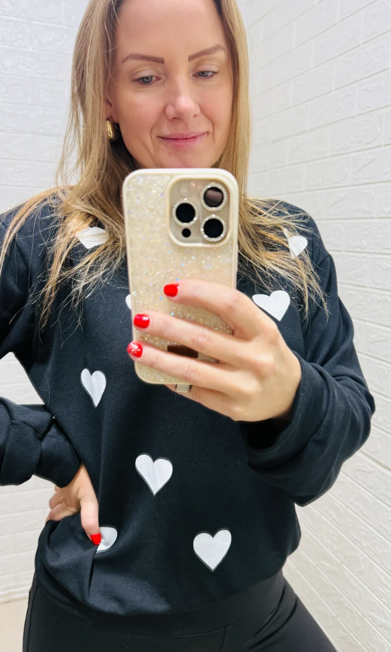 blusa moletinho coração vermelha