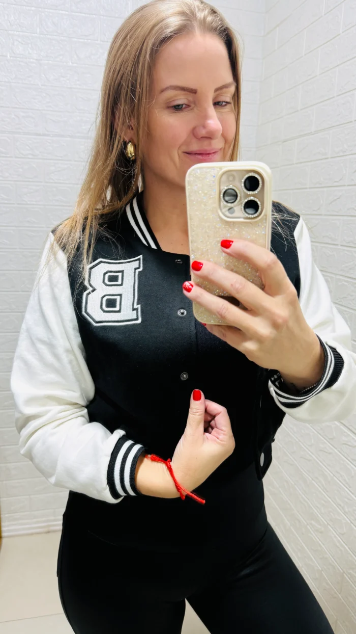 blusa moletinho coração vermelha blusa moletinho coração vermelha
