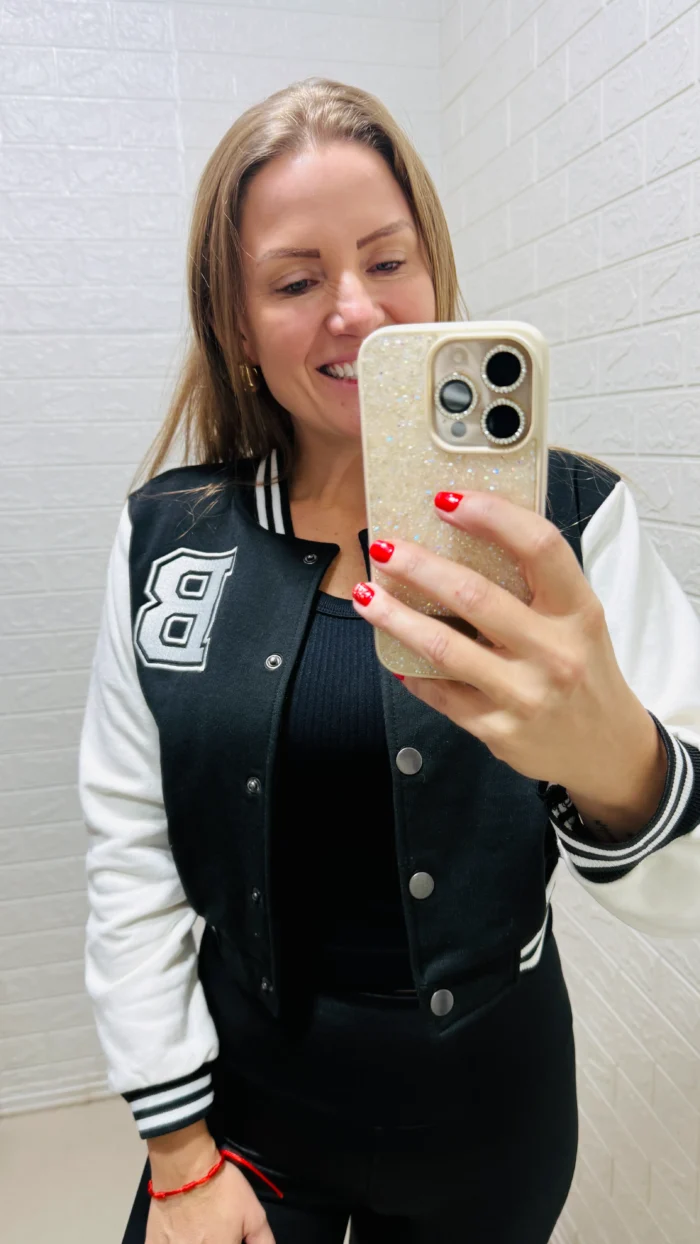 blusa moletinho coração vermelha