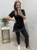 blusa feminina alongada assimétrica com renda branca